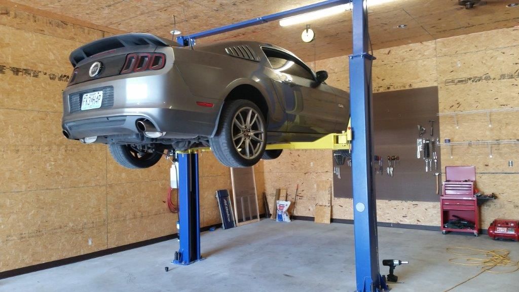 2 Post Car Lift for home and commercial garages